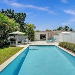 Monthly - 1210 Duplex - Romantic Retreat