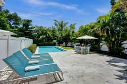Romantic Retreat w/ Private Pool. Near Las Olas