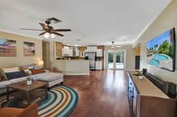 Desert Oasis. Private Pool - 10m to Downtown