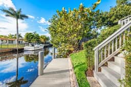 Extended Stay Waterfront Pool House 40' Boat Dock - Image 2