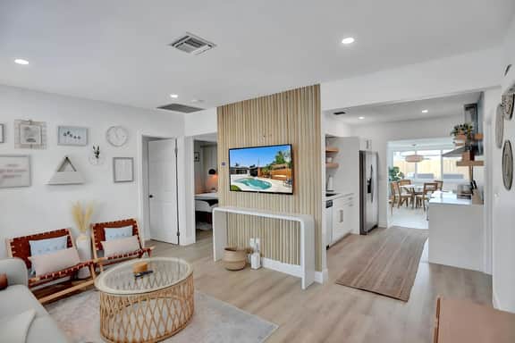 Private Paradise | Pool/BBQ/Gazebo | New Renovated