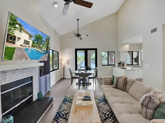 Waterfront Heated Saltwater Pool & Kayaks