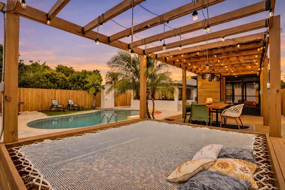 Private Paradise | Pool/BBQ/Gazebo | New Renovated