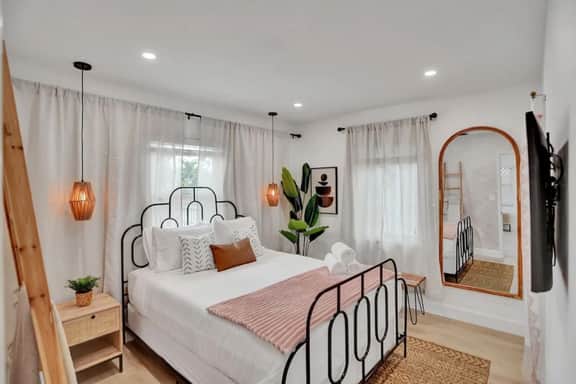 Monthly - Newly Renovated | Private Paradise | Pool/BBQ/Gazebo