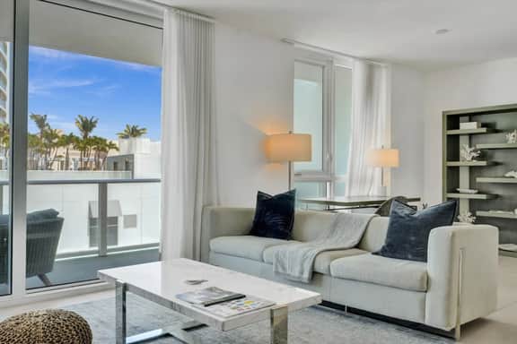 Monthly - Exclusive 616 Condo - Image 2