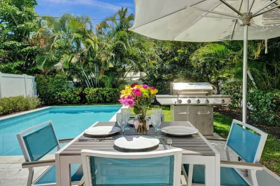 Monthly - 1210 Duplex - Romantic Retreat - Image 2