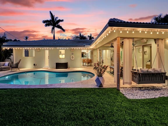 Blue Oasis | Pool & BBQ | Basketball Court