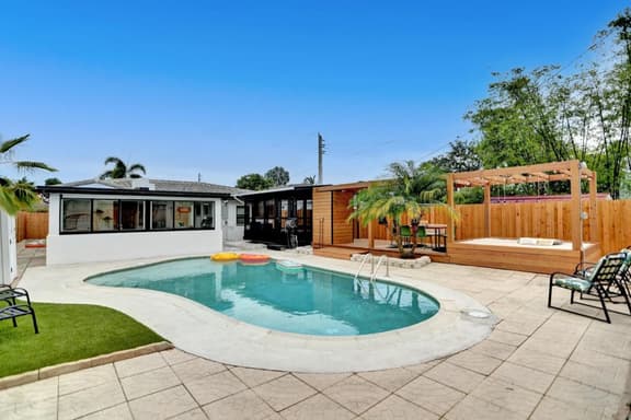 Monthly - Newly Renovated | Private Paradise | Pool/BBQ/Gazebo