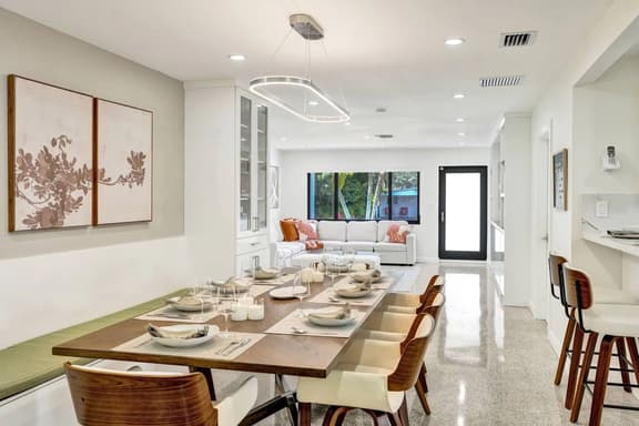 Monthly - 1228 Stylish 2BR - Image 1